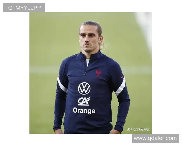 意大利足球球星的辉煌历程与绿茵场上传奇故事探索 意大利足球球星的辉煌历程与绿茵场上传奇故事探索