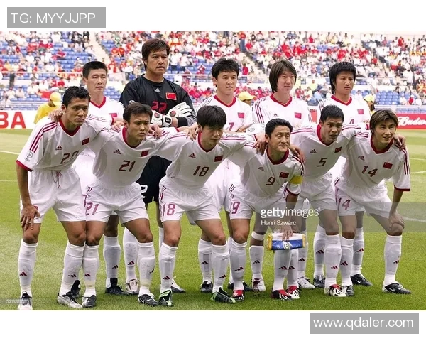 足球巨星争锋:全球顶级球员跨时代对决,谁能称霸绿茵场? 足球巨星争锋:全球顶级球员跨时代对决,谁能称霸绿茵场?